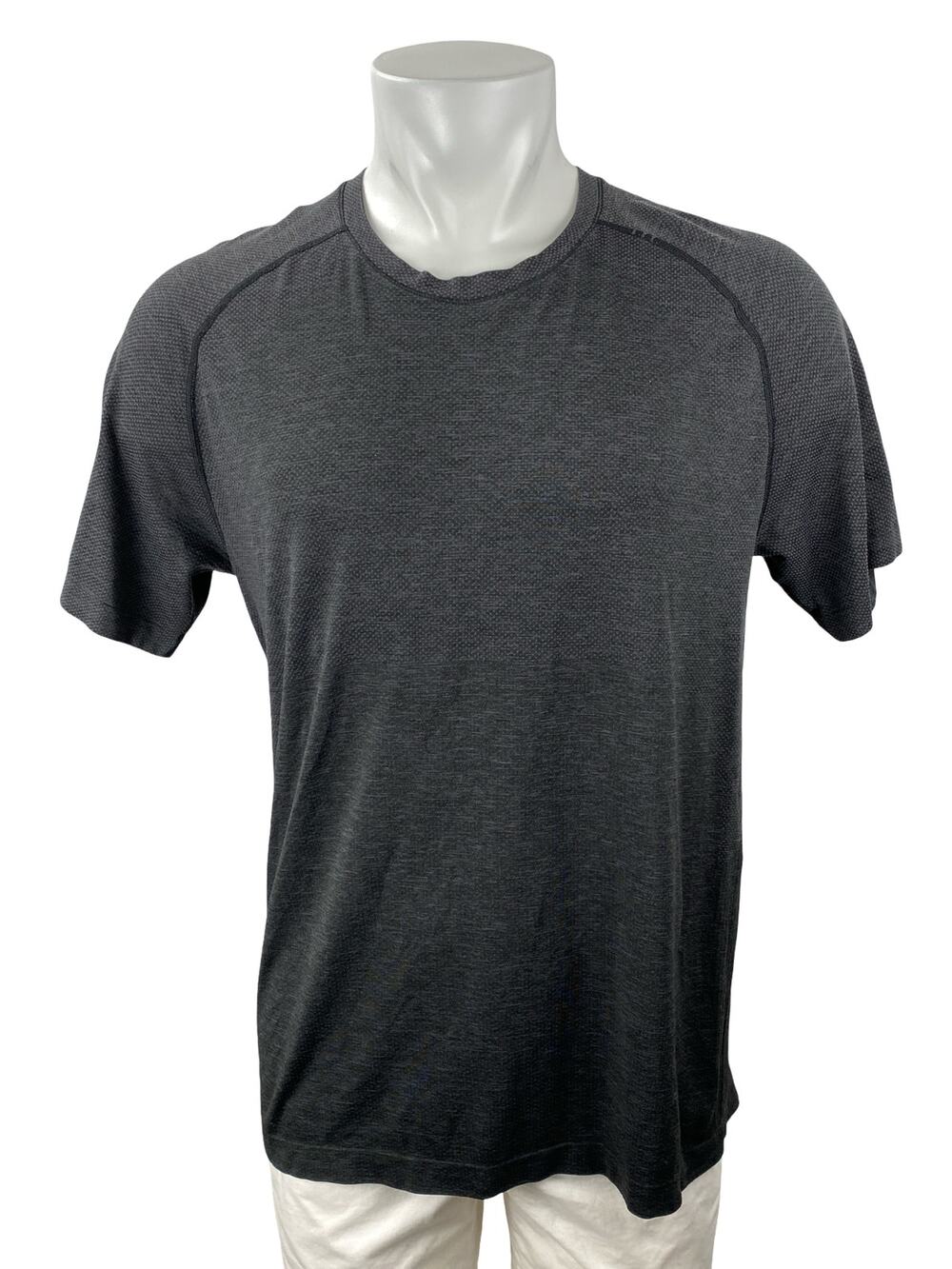 Lululemon Men's Black Short Sleeve Running Workout Athletic T Shirt Tee Top L/XL